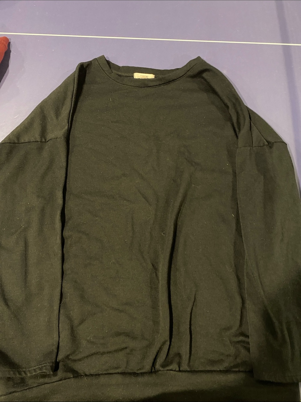 Men's Black Long-Sleeve Crew Sweatshirt